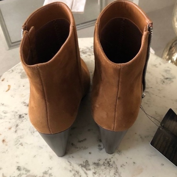 Camel colored ankle boots - Picture 3 of 4
